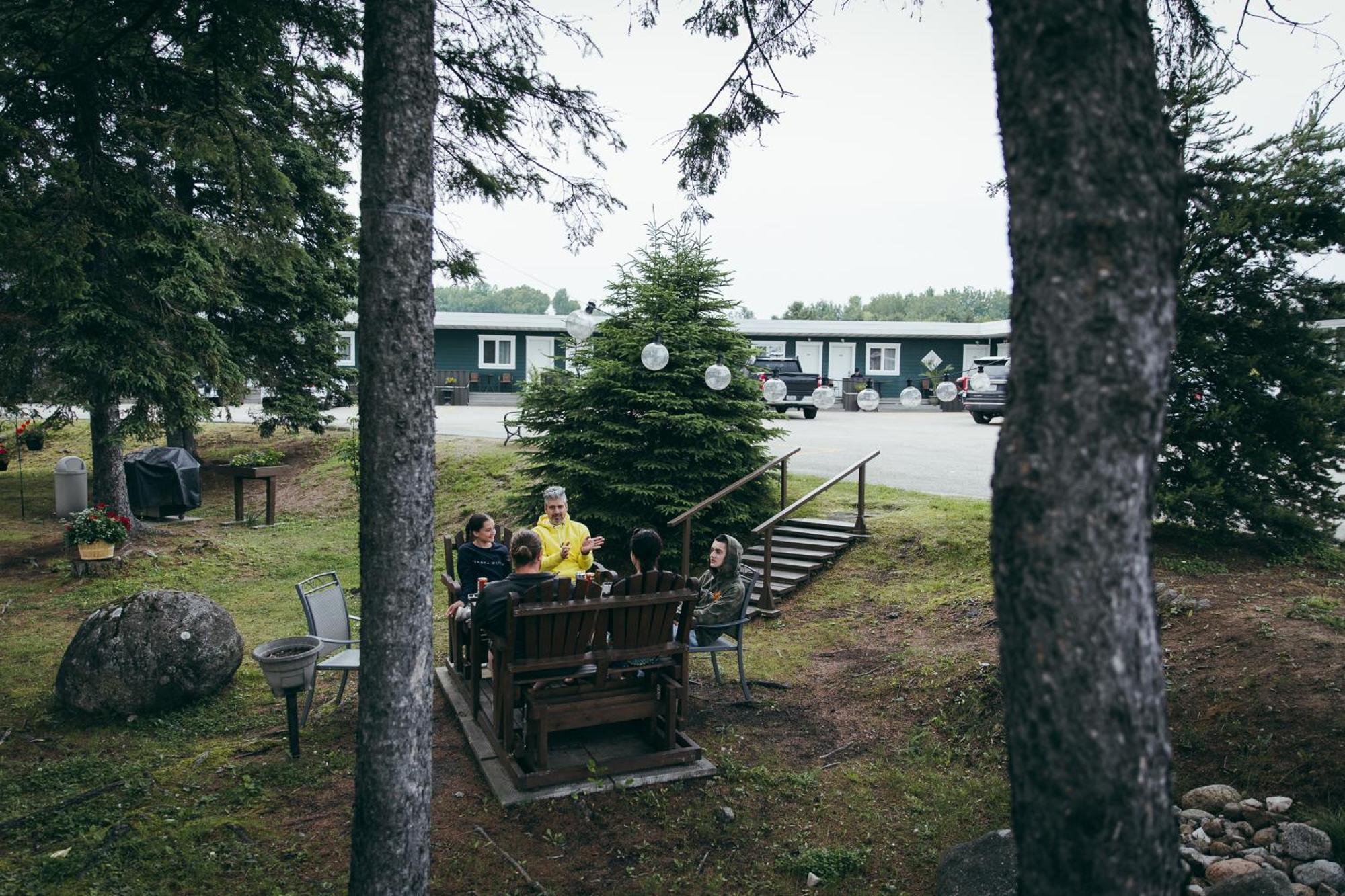 Motel Des Cascades Baie-Saint-Paul Eksteriør bilde
